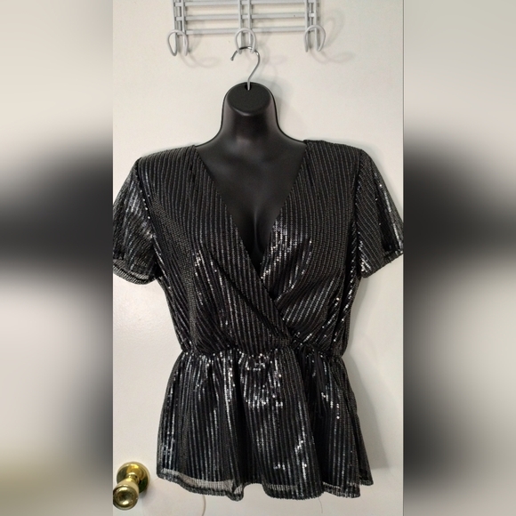Gypsies & Moondust Tops - Gypsies and Moondust Black Sequined Top Size Medium Holiday New Year's